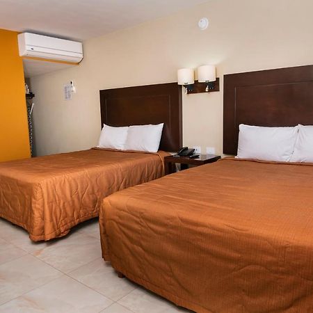 El Camino Hotel & Suites Heroica Caborca Kültér fotó