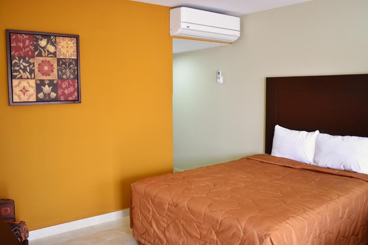 El Camino Hotel & Suites Heroica Caborca Kültér fotó