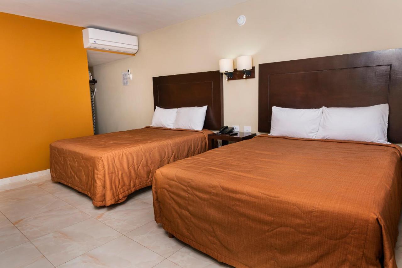 El Camino Hotel & Suites Heroica Caborca Kültér fotó