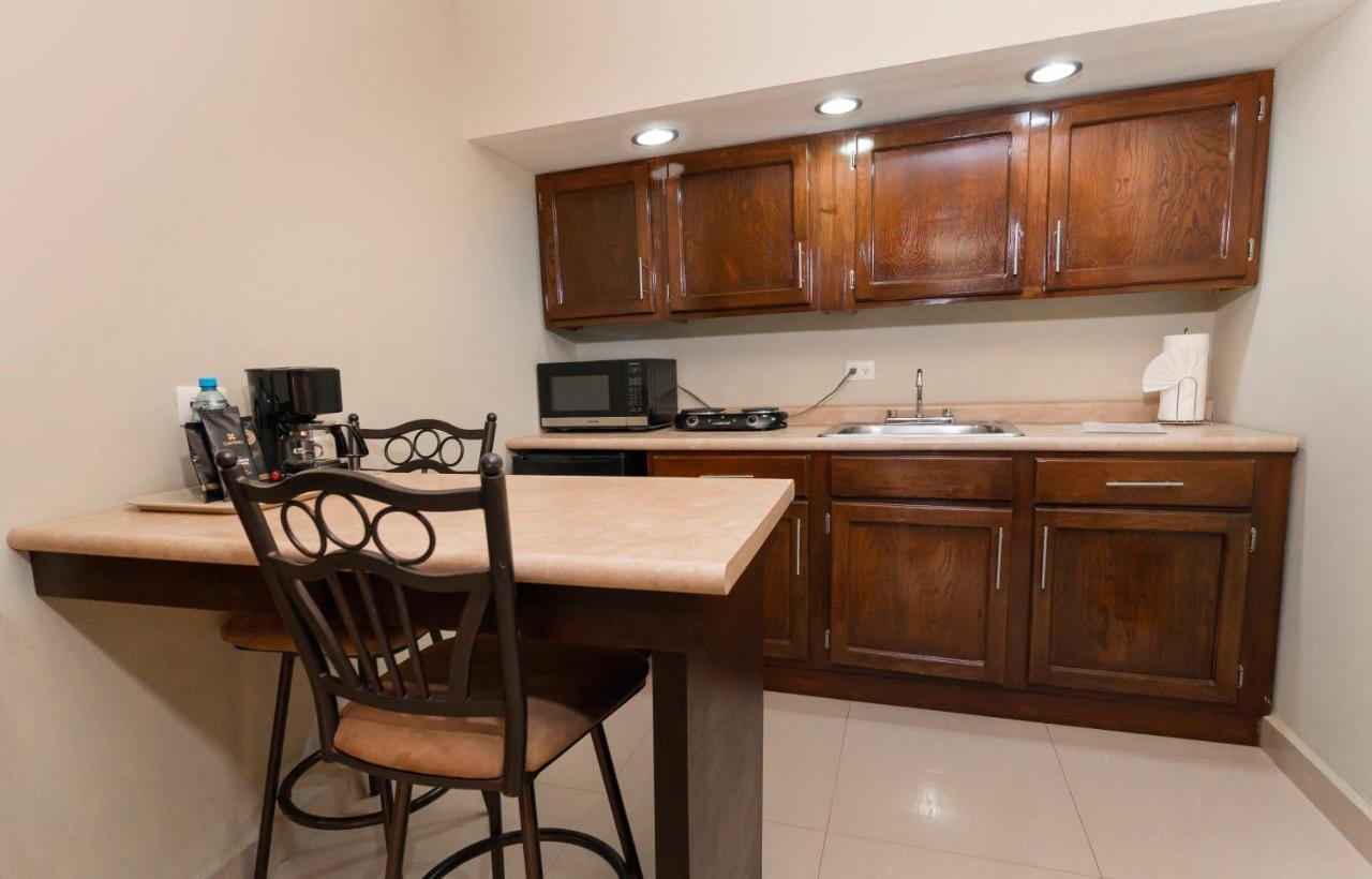 El Camino Hotel & Suites Heroica Caborca Kültér fotó