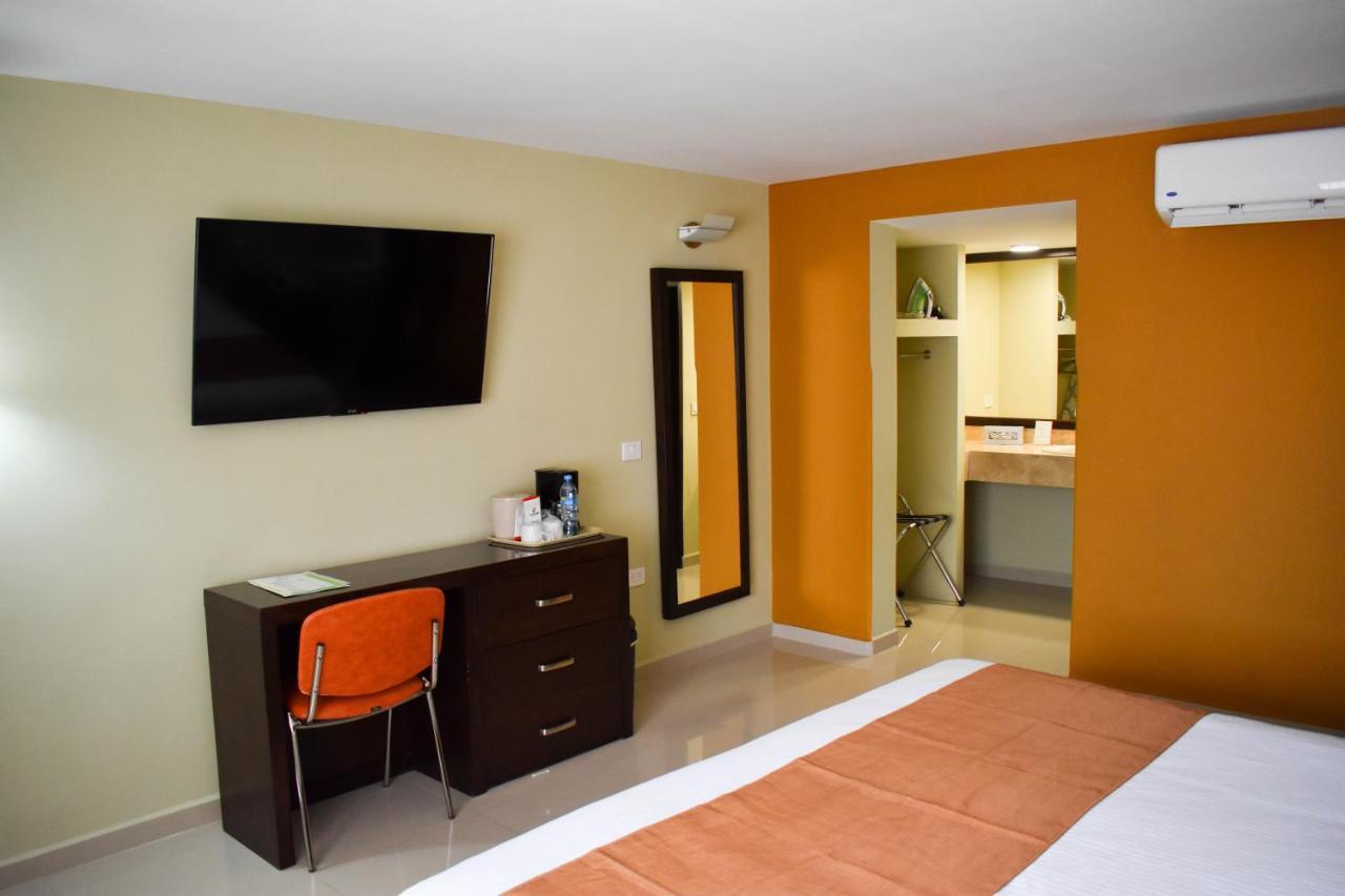 El Camino Hotel & Suites Heroica Caborca Kültér fotó