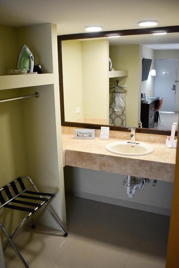 El Camino Hotel & Suites Heroica Caborca Kültér fotó
