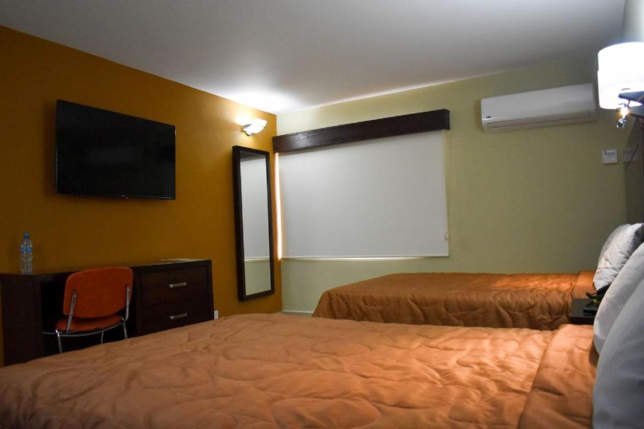 El Camino Hotel & Suites Heroica Caborca Kültér fotó